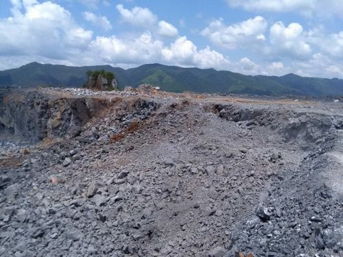 涂榮輝：富興建設公司優(yōu)化水泥用灰?guī)r礦山爆破參數取得顯著成��?[3].jpg