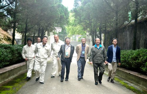 2016年12月2日，永春縣政法委書記走訪永春分公司。（陳宏金）[2].jpg