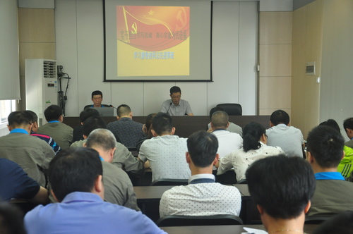 陳宏金：永春分公司組織學(xué)習(xí)廖俊波先進(jìn)事跡專題活動。.jpg