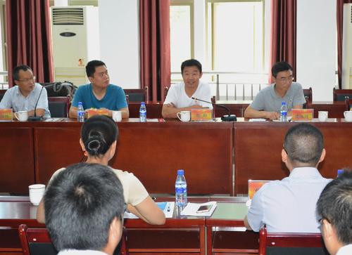 河北國防科工局副局長趙勛一行到海峽科化龍巖分公司交流指導分公司。蘇艷麗攝.jpg