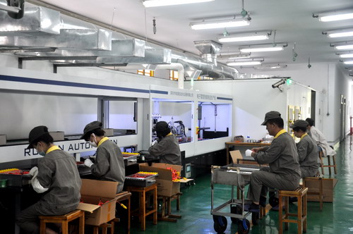 劉敏 永春分公司工業(yè)電子雷管日產(chǎn)突破1.5萬(wàn)1_調(diào)整大小.JPG