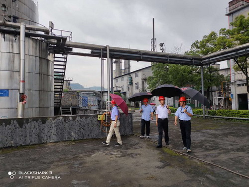 永安雙華公司施皞�?�?6日省機控開展危險化學(xué)品專項檢查現(xiàn)場_調(diào)整大小.JPG