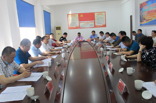 圖為調(diào)研座談會(huì)現(xiàn)�?(2)_調(diào)整大小.JPG