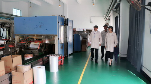 （建議采用）吳瑤：省機(jī)電控股公司黨委委員、副總經(jīng)理陳伯煒深入龍巖分公司乳化一車間開展安全檢查_調(diào)整大小.jpg