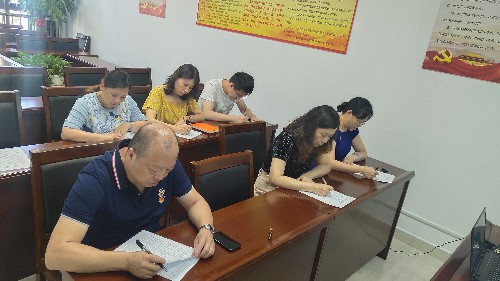 ?？剖∶癖瑒?#65533;?省民爆公司開展黨史知識測試主題黨日活�?~1.jpg