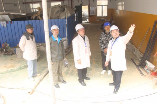 格式工廠福安胡廷淦：圖為顏建議到福安分公司調(diào)研指導工�?(3).jpg