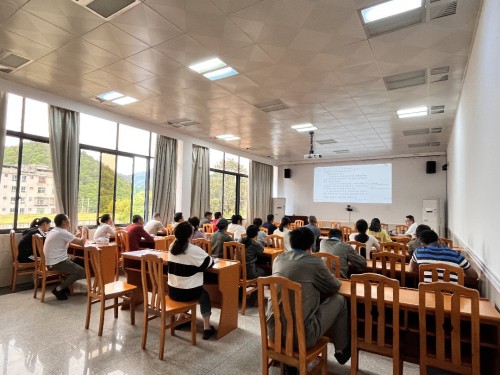 格式工廠4-21烽林黃丹芬：海峽科化烽林分公司組織召開《物資招標(biāo)采購工作管理辦法》培訓(xùn)會(huì).jpg